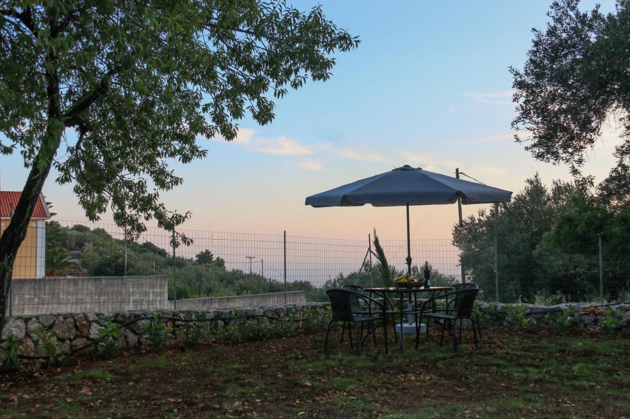 La Casa Di Odyssey Guest House Dhavgáta Екстериор снимка